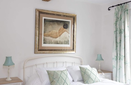 Milton Combe Cottage | Briardene Cottage-Deluxe-Private Bathroom-Countrys