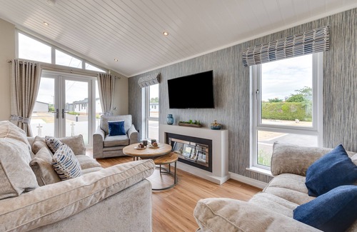 Burnham Market House | Briargate 35 - Three Bedroom House, Sleeps 6