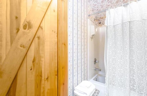 Galena Apartment | Briarstone Inn Unit 5