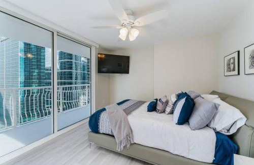 The Roads Apartment | Brickell, Miami Home in the Sky!