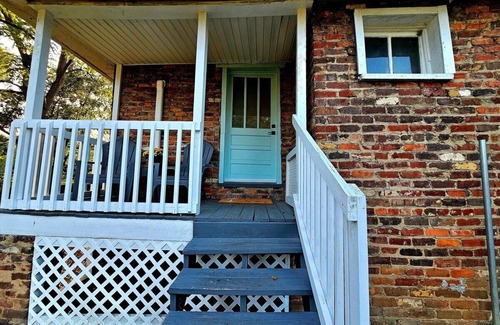 Bristol Apartment | Brickhaven Studio: Bristol's First Brickmason's 1880s Kitchen turned to Studio!