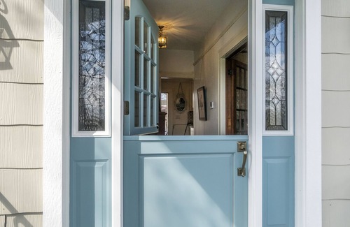 Cape Girardeau House | “Brickyard”-Recently Remodeled Dutch Colonial Revival in Downtown Cape Girardeau