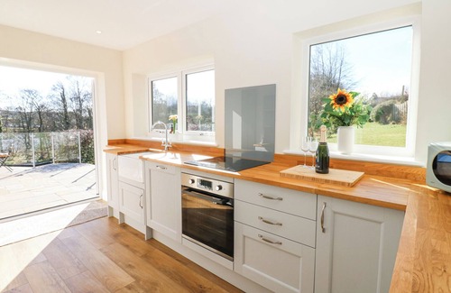 Hallington Cottage | BRIDGE END COTTAGE, pet friendly, character holiday cottage in Wark