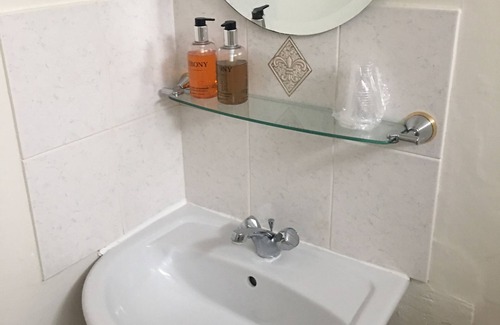 Barrow Gurney House | Bridge Farm Guesthouse