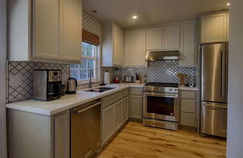 Cambria House | Bridge Street Beauty