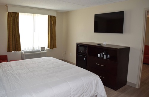 New Bern Hotel | BridgePointe Hotel & Marina