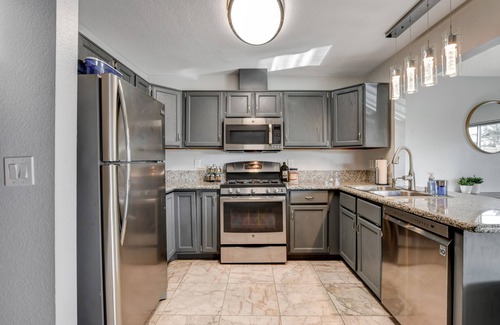 Spring Valley Villa | Bridgeview Villa