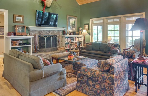 Pelham House | Brigadoon: Wide Open Valley Views, Monteagle/Sewanee: located by The Assembly.