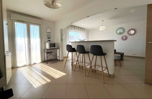 Moriani-Plage Apartment | Bright 2-Bedroom Apt near Beach with Parking
