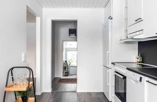 Lahti Apartment | Bright 1BR Apartment next to the Beach