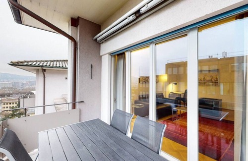 District 6 Apartment | Bright 1BR flat in the city center (Greenyard 2)