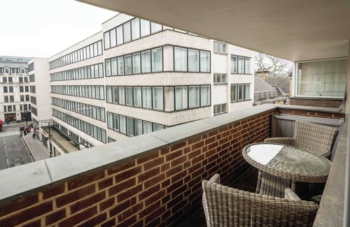 The City of London Apartment | Bright 2-Bed Flat Near St Paul’s