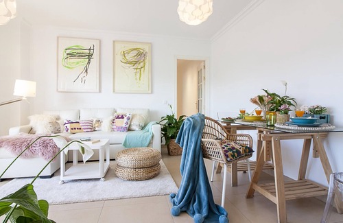 Explanada de la Estacion Apartment | Bright 2-Bedroom Apartment Near Beach and Train Station in Central Málaga