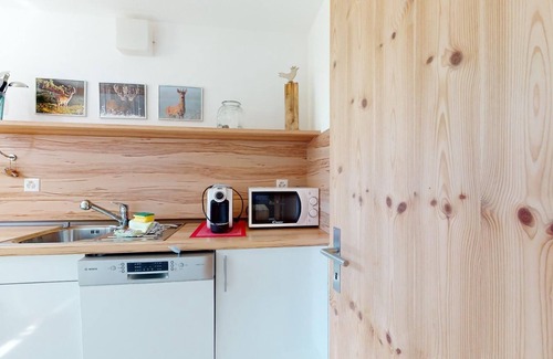 Surlej Apartment | Bright 2-room apartment approx 45m on the first floor (second mezzanine), in a q