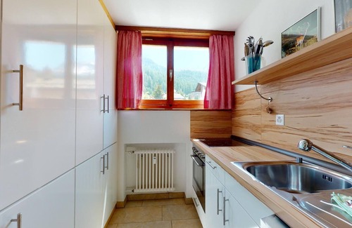 Surlej Apartment | Bright 2-room apartment approx 45m on the first floor (second mezzanine), in a q