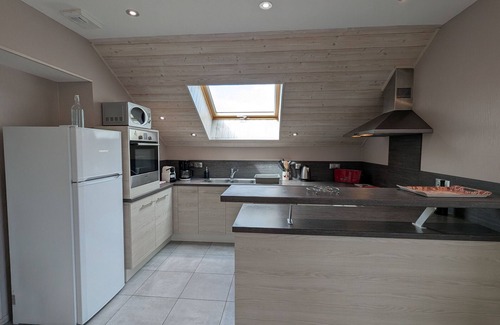 Le Thillot Apartment | Bright 3-bedroom apartment, terrace, near shops and skiing, with WiFi