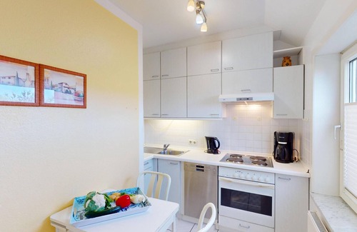 Neustadt in Holstein Apartment | Bright 3-room vacation apartment for 4 people with balcony and outdoor parking space