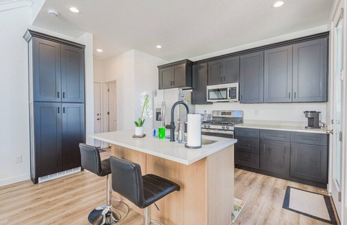 West Jordan House | Bright 3BR Home: Fenced Yard, New Build, Sleeps 7!