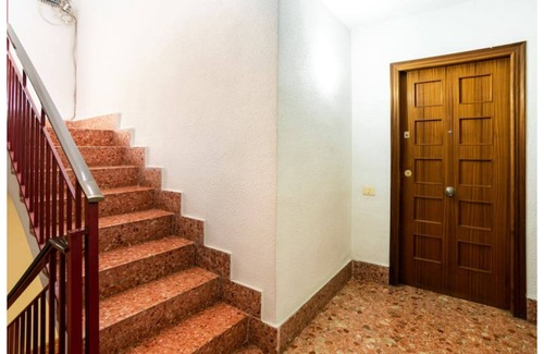 Castello de la Plana Apartment | Bright and spacious apartment with terrace