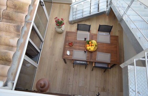 Terrasini House | Bright, air-conditioned apartment with a large terrace a few steps from the sea