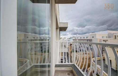 Pieta Apartment | Bright & Airy 2BR home Close to Valletta & Sliema