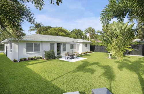 Old Northwood House | Bright & Airy Ranch in Old Northwood, West Palm Beach - Close to Beach