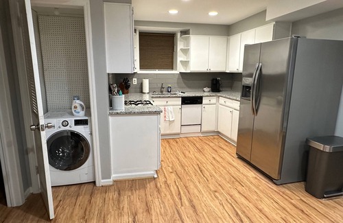 Roswell Apartment | Bright and Charming Basement Apartment near Downtown Roswell