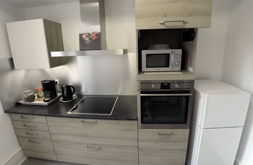 Saint Joseph/Mittelharth Apartment | Bright and comfortable apartment near the historic center