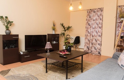 Kaisariani Apartment | Bright and Comfortable apartments Athens