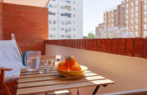 Nervion Apartment | Bright and cozy apartment in Seville. A-C/WIFI