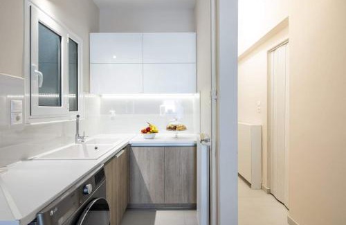 Kallithea Apartment | Bright and Natural Apt in Athens