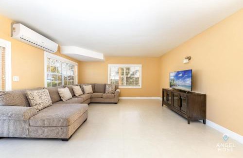 Bottle Creek Apartment | Bright and Roomie Bottle Creek Apartments