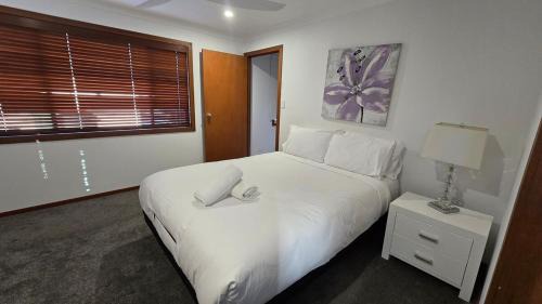 Southport House | Bright and Spacious 3BDR Family Home in Southport