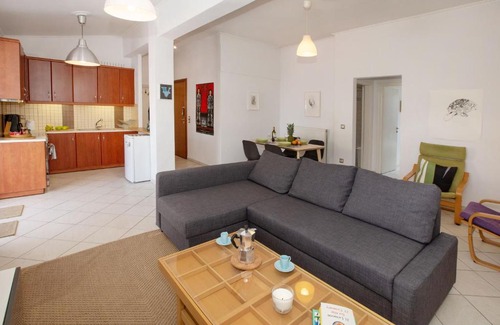 Petralona Apartment | Bright and Sunny Penthouse in Petralona Area by GHH