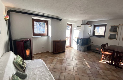 Pre-Saint-Didier Cottage | Bright apartment in a large garden near spas and ski resortsn