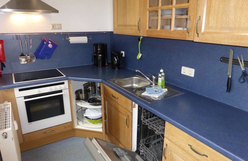 Jena Apartment | Bright apartment for 2 people, 8 minutes to the center, balcony, free WiFi & parking