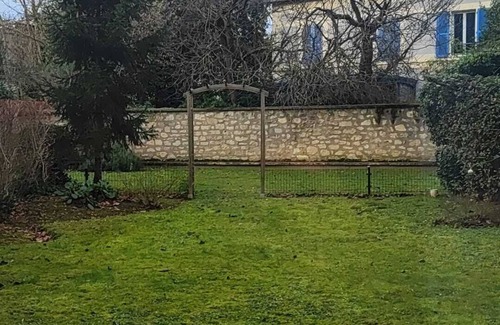 Maisons-Alfort Apartment | Bright Apartment With Garden Near Paris & Bois de Vincennes, all Commodities