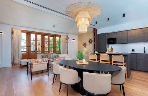 El Arenal Apartment | Bright Apartment in Seville. Tomás de Ibarra II