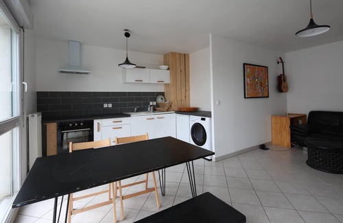 Yves Farge - Le Fleuve Apartment | Bright Apartment In The Heart Of Lyon