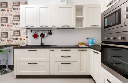 Milan Apartment | Bright apartment included in a building of very recent construction