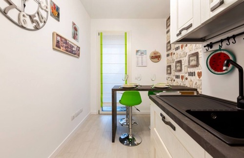 Milan Apartment | Bright apartment included in a building of very recent construction