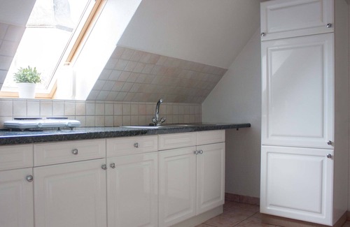 Bruckdorf Apartment | Bright apartment with balcony - pets allowed