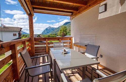 Morillon Apartment | Bright apartment with terrace & Wifi in Verchaix