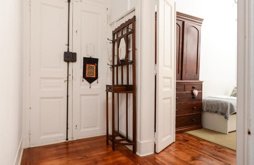 Santo Amaro Apartment | Bright Apartment with River View