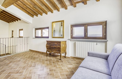 Ficulle Apartment | Bright Apt With Terrace and Shared Pool, Ficulle, Italy