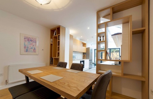 Mill Road House | Bright Beautiful Modern 2 Bed Home Pass The Keys