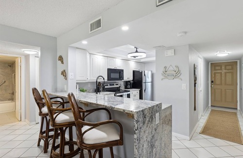 Cocoa Beach Condo | Bright & Breezy Cocoa Beach Getaway – Family-Friendly with Ocean Views & Private Balcony!