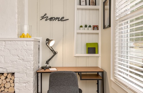 Winston - Salem House | Bright & Breezy near UNCSA & Downtown
