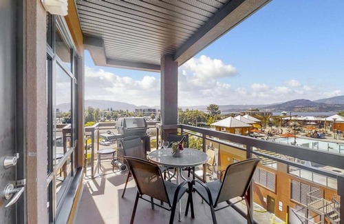 South Pandosy Apartment | Bright Corner Unit with Lake and Pool Views 543