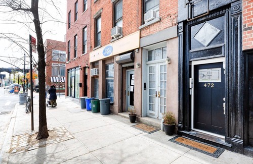 Carroll Gardens Apartment | Bright Carroll Gardens 1BR w/W/D, near WF & Waterfront, by Blueground